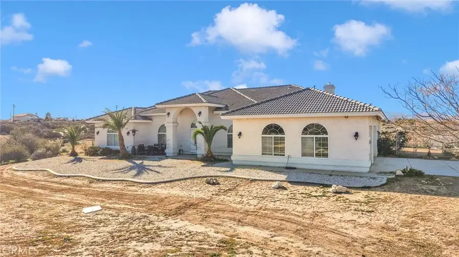 6086 Pythagoras, Oak Hills, CA 92344 - Image #3