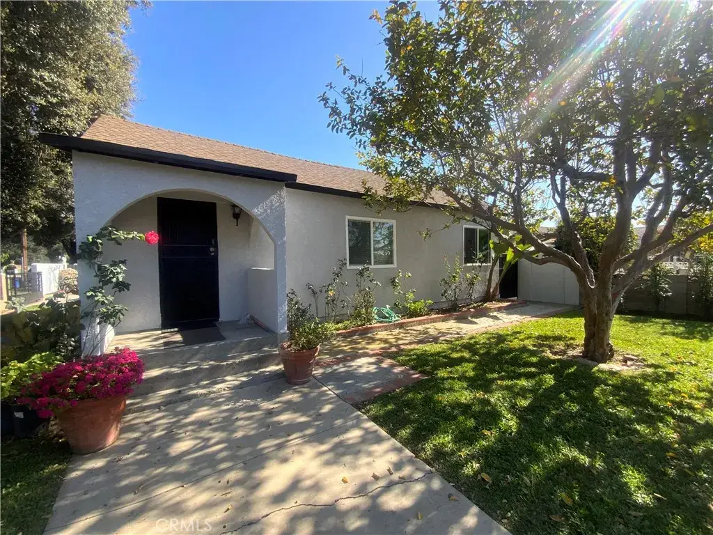 2101 S Hickory, Santa Ana, CA 92707 - Image #1