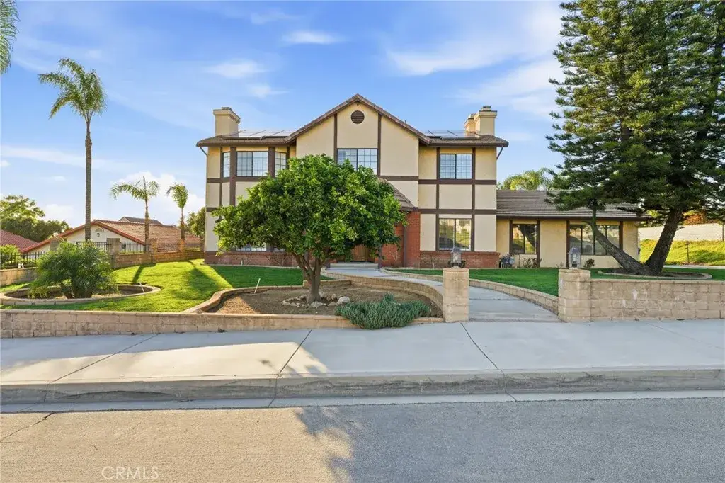 7464 Via Deldene, Highland, CA 92346 - #1