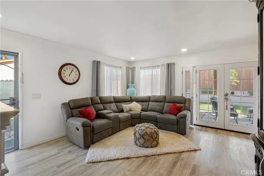 1233 Sunkist, Corona, CA 92882 - #1