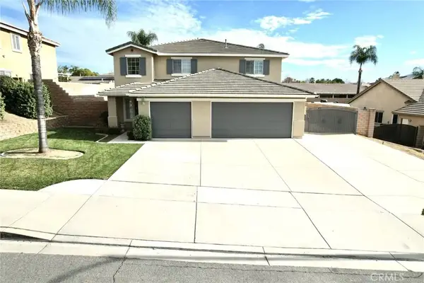 7833 Calle Carrisa Street, Highland, CA 92346