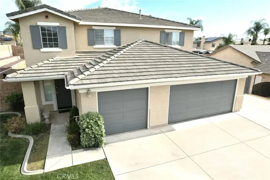 7833 Calle Carrisa Street, Highland, CA 92346 - Image #2