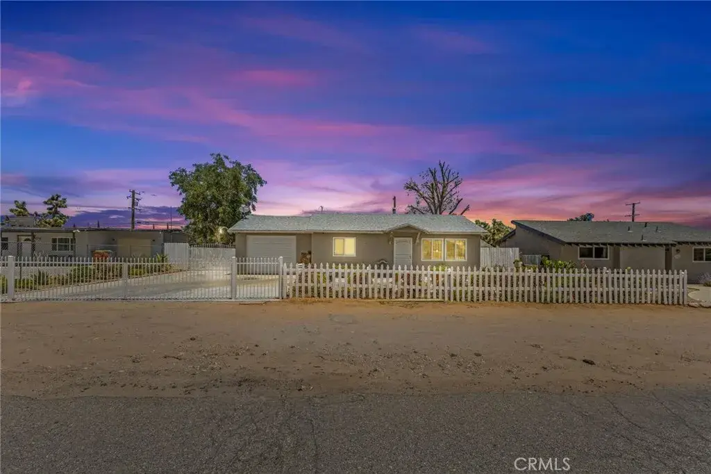 16116 Cajon, Hesperia, CA 92345 - #1