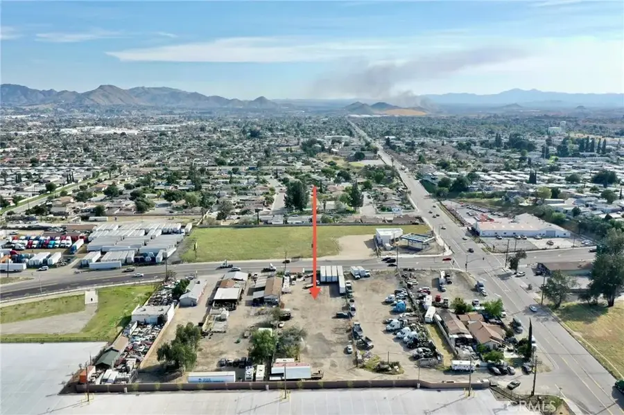 1966 W Rialto, San Bernardino, CA 92410 - #2