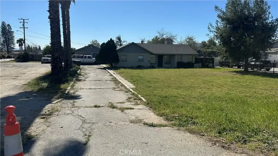 19083 Santa Ana, Bloomington, CA 92316 - #2