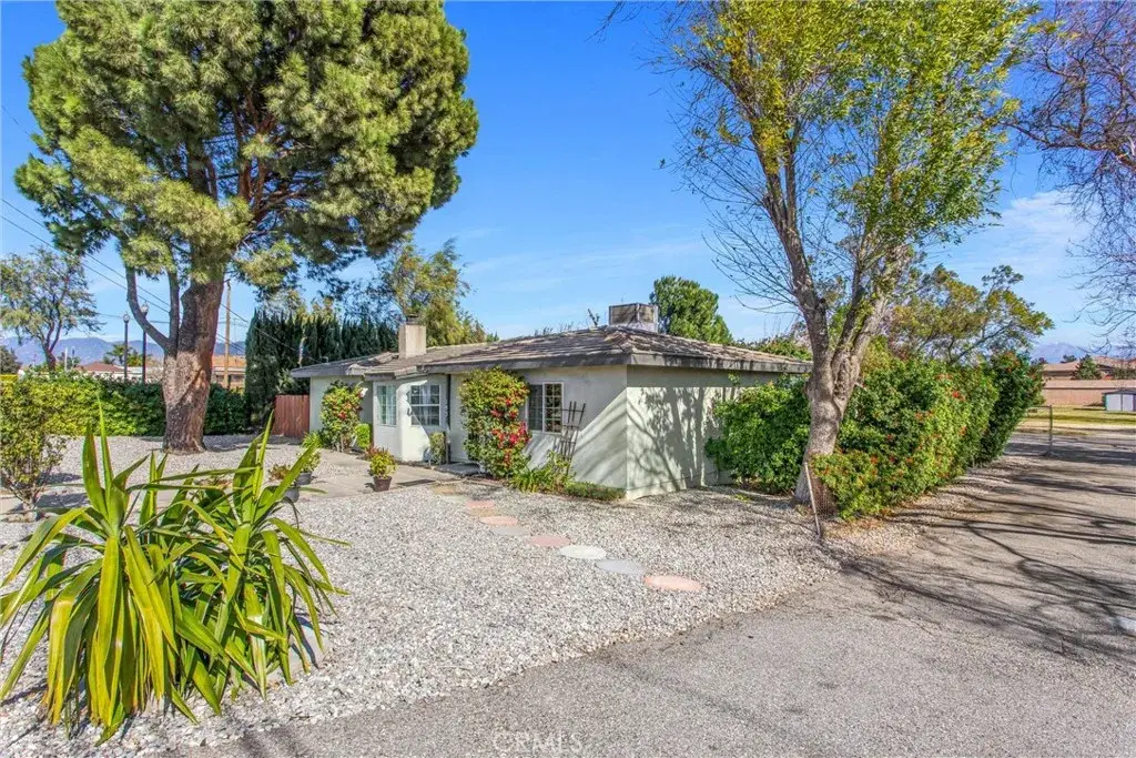 193 N Maple Avenue, Fontana, CA 92335 - #1