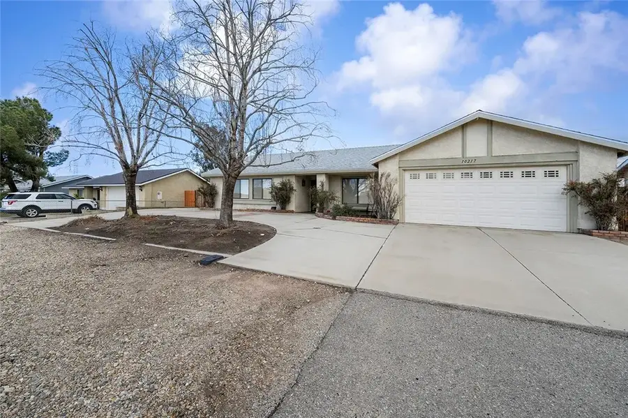 10217 Mount Shasta, Hesperia, CA 92345 - #2