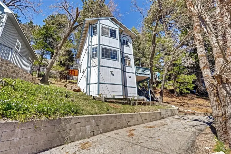 31920 Pine Cone, Running Springs, CA 92382 - #2