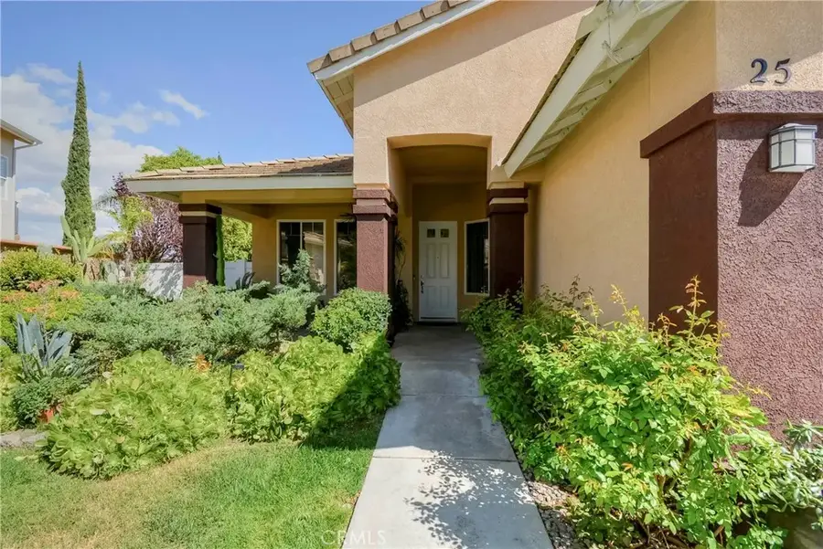25 Corte Lateuza, Lake Elsinore, CA 92532 - #3