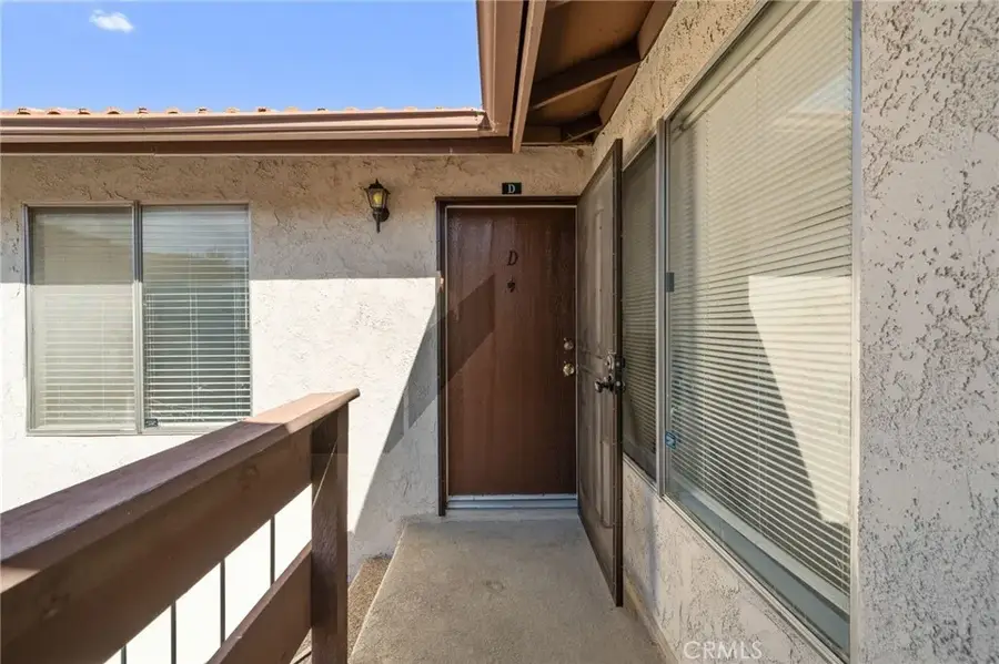 1305 Brentwood Circle #D, Corona, CA 92882 - #2