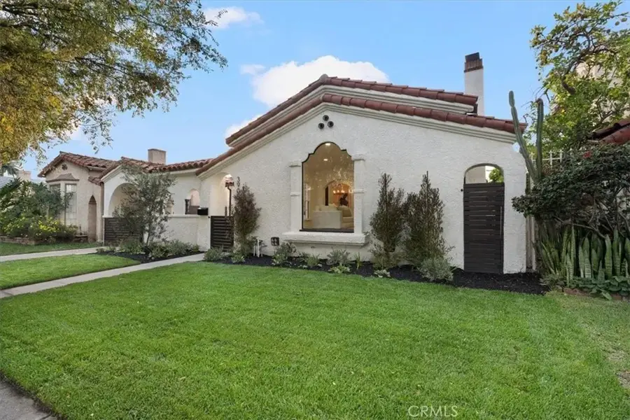 3905 Roxton Avenue, Los Angeles, CA 90008 - #2