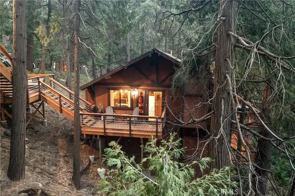 24166 Cresta, Crestline, CA 92325