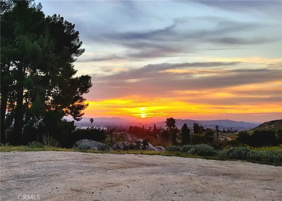 2935 Galaxie Heights, Riverside, CA 92507 - #2