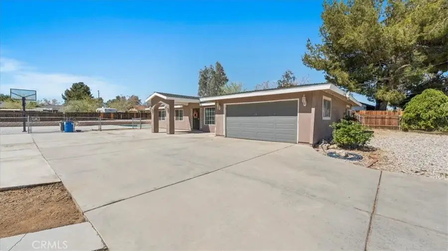 18761 Benicia, Hesperia, CA 92345 - #2