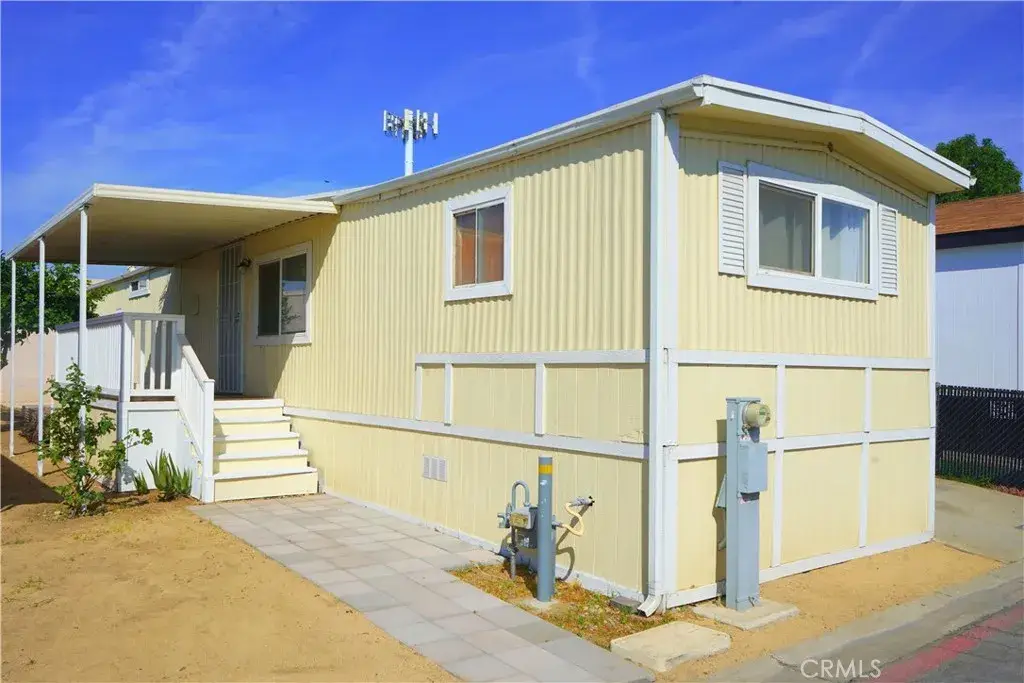 17255 Valley Blvd Sp 12w, Fontana, CA 92335 - #1