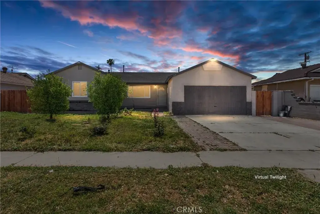 247 E Grant Street, Rialto, CA 92376 - #1