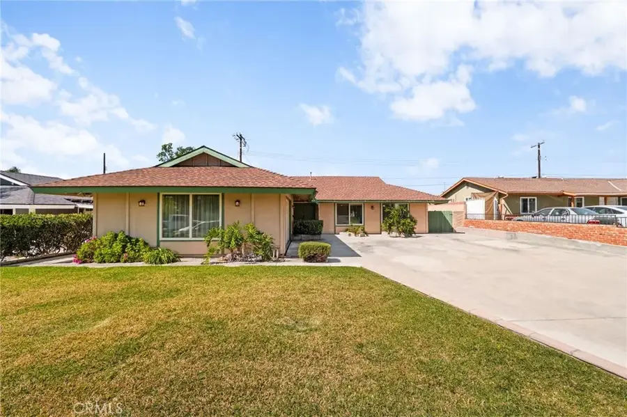 9766 Kimberly Avenue, Montclair, CA 91763 - #2