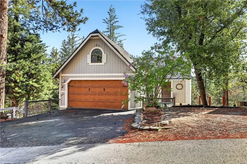 625 San Benito, Lake Arrowhead, CA 92352 - #1