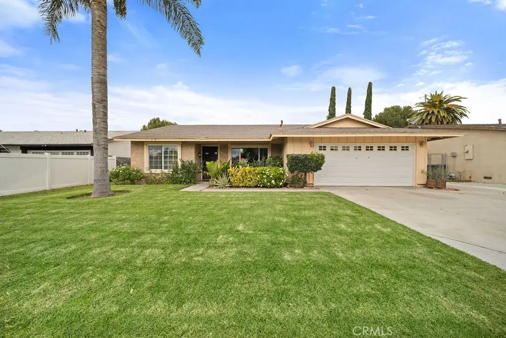 4660 Marathon Place, Riverside, CA 92505 - #1