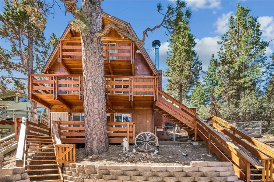 108 W Aeroplane Boulevard, Big Bear City, CA 92314 - #2