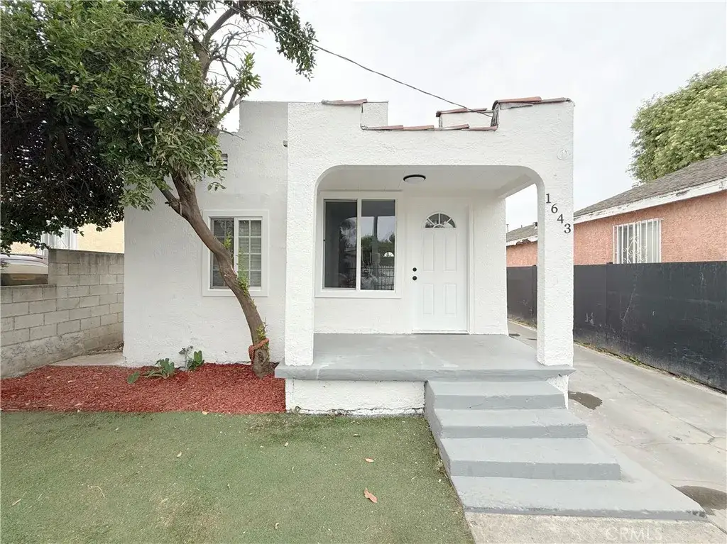 1643 E 115th Street, Los Angeles, CA 90059 - #1