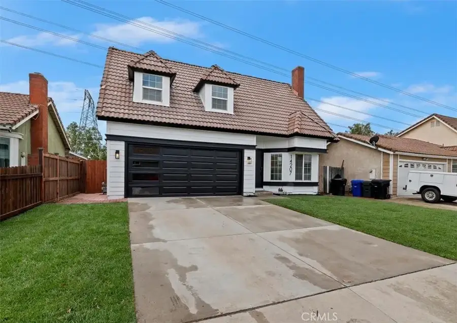 14207 Woodland Drive, Fontana, CA 92337 - #2