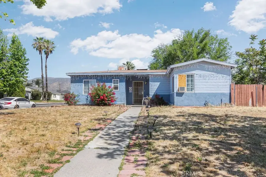1118 E 33rd St, San Bernardino, CA 92404 - #2
