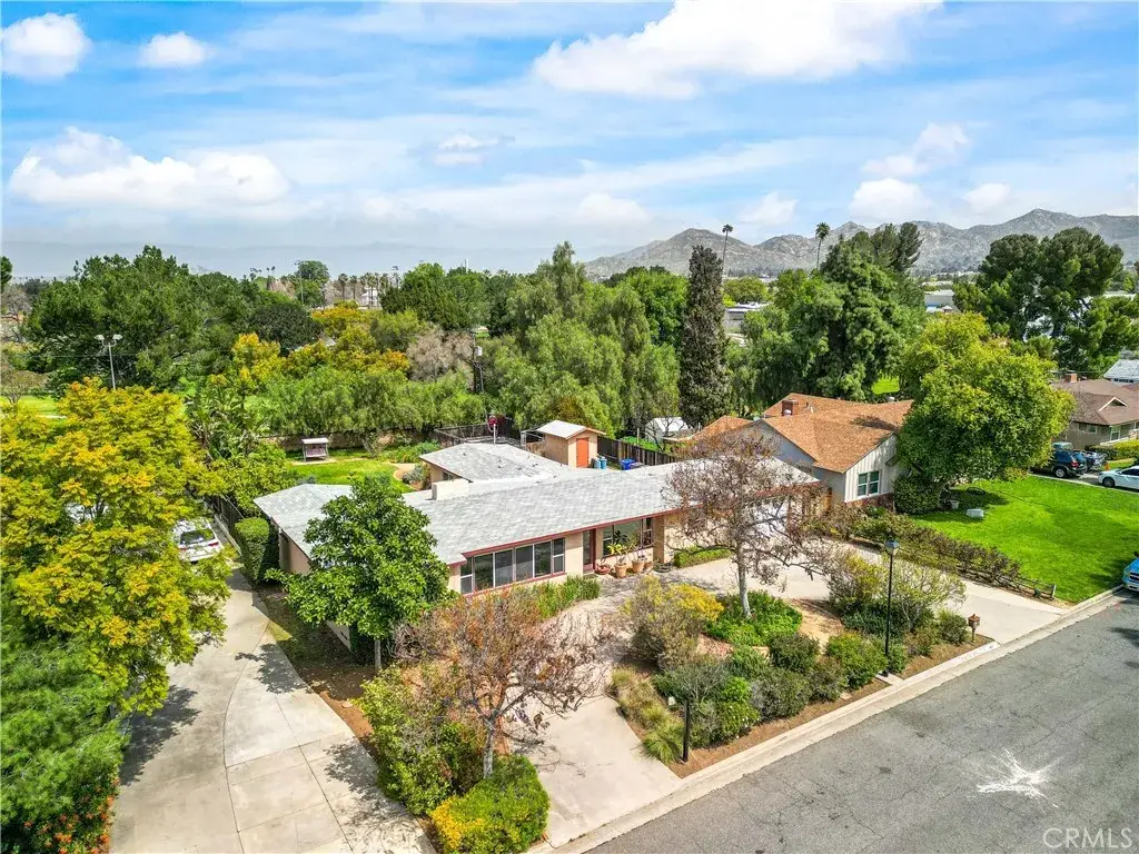 1965 Prince Albert, Riverside, CA 92507 - #1