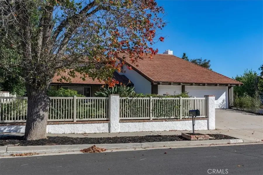 10900 Remmet Avenue, Chatsworth, CA 91311 - #2