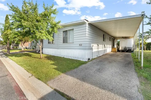 1425 Cherry Ave #202, Beaumont, CA 92223