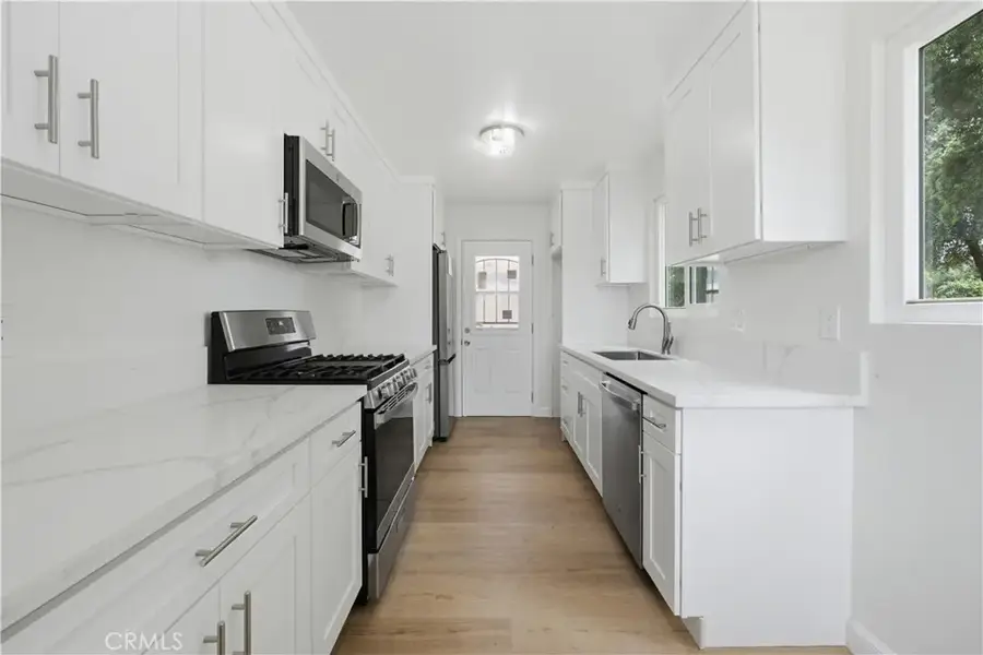 3833 Overland, Riverside, CA 92503 - #3