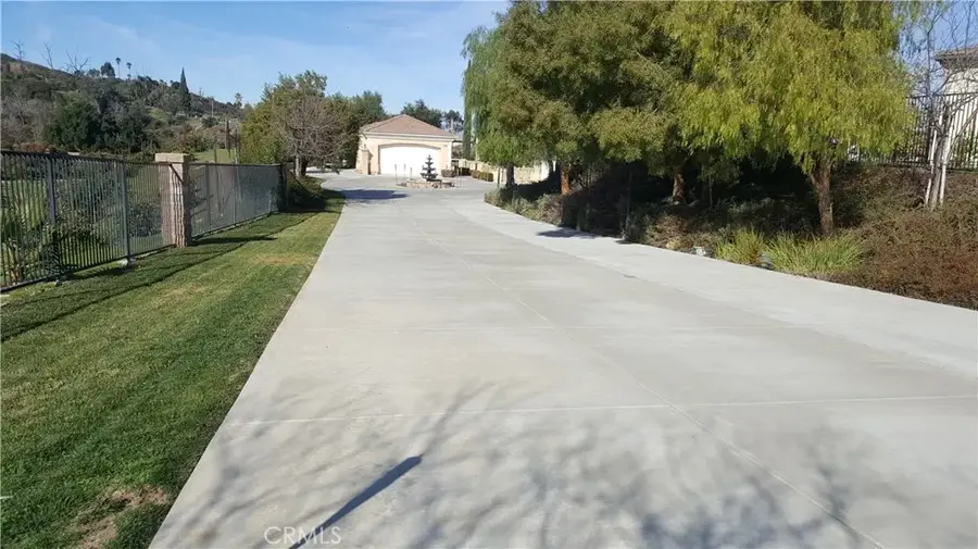 4007 Suzie Circle, Corona, CA 92881 - #3