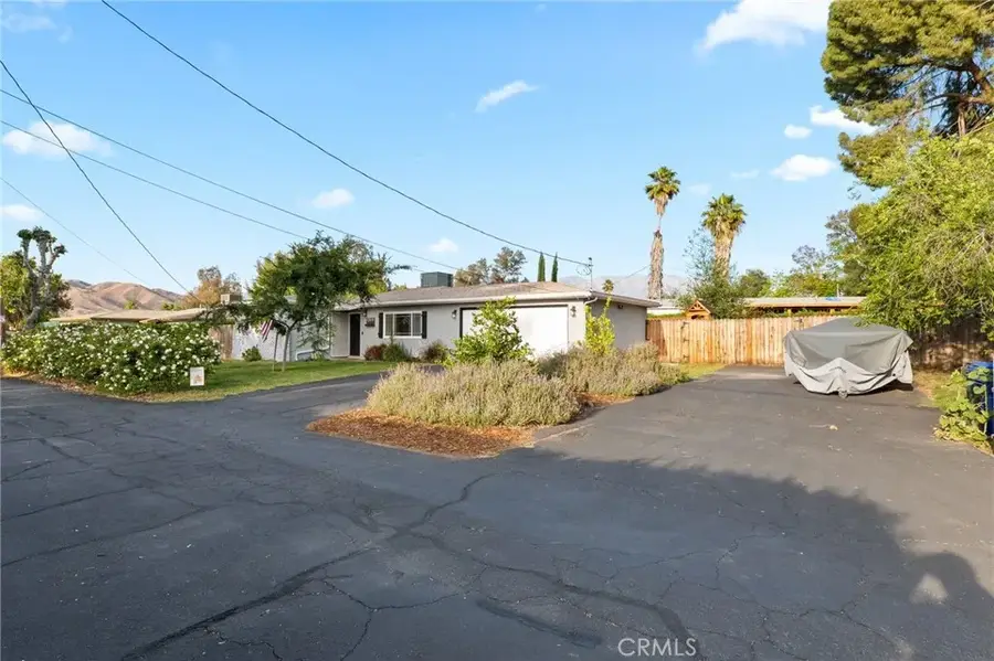 12839 10th, Yucaipa, CA 92399 - #3