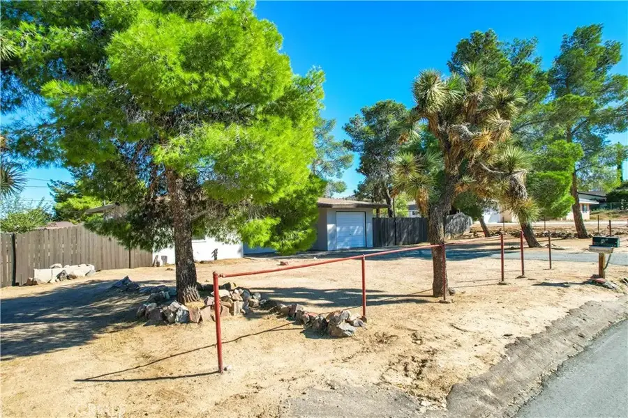 7453 Condalia Avenue, Yucca Valley, CA 92284 - #3