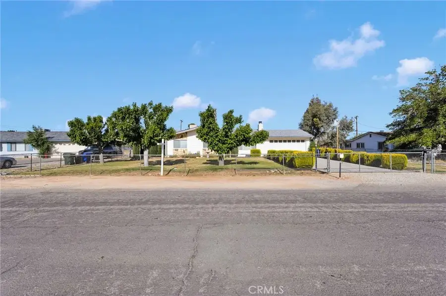13392 Yakima, Apple Valley, CA 92308 - #3