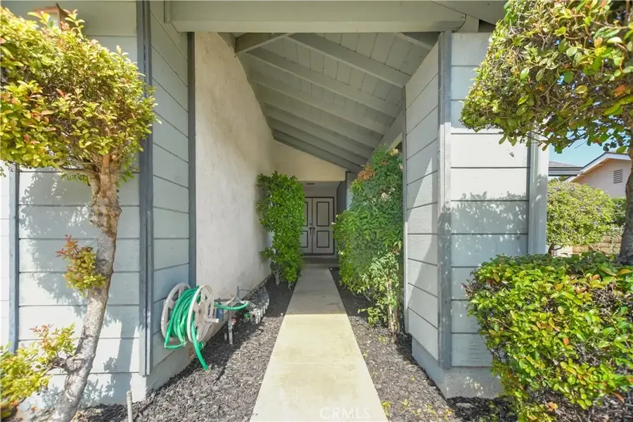 2046 W Ontario, Corona, CA 92882 - #2