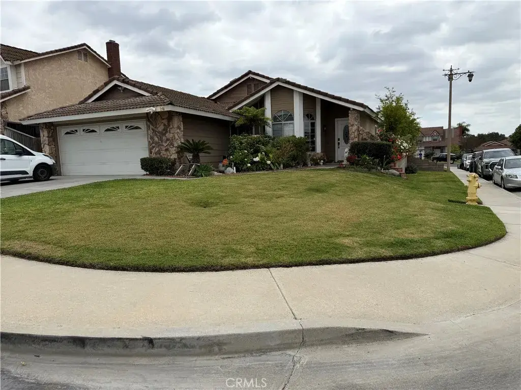 201 S Brookside Court, Anaheim, CA 92808 - #1