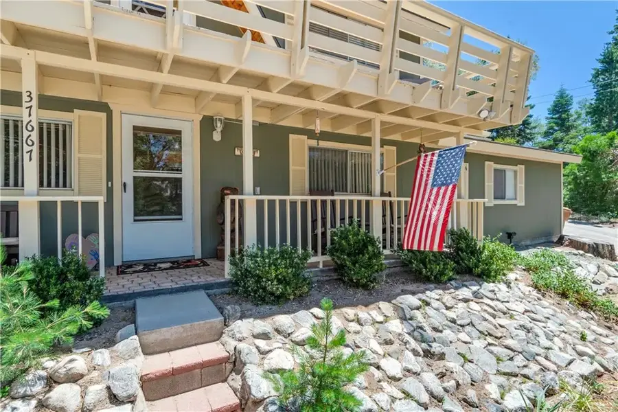 37667 Live Oak Street, Angelus Oaks, CA 92305 - #3