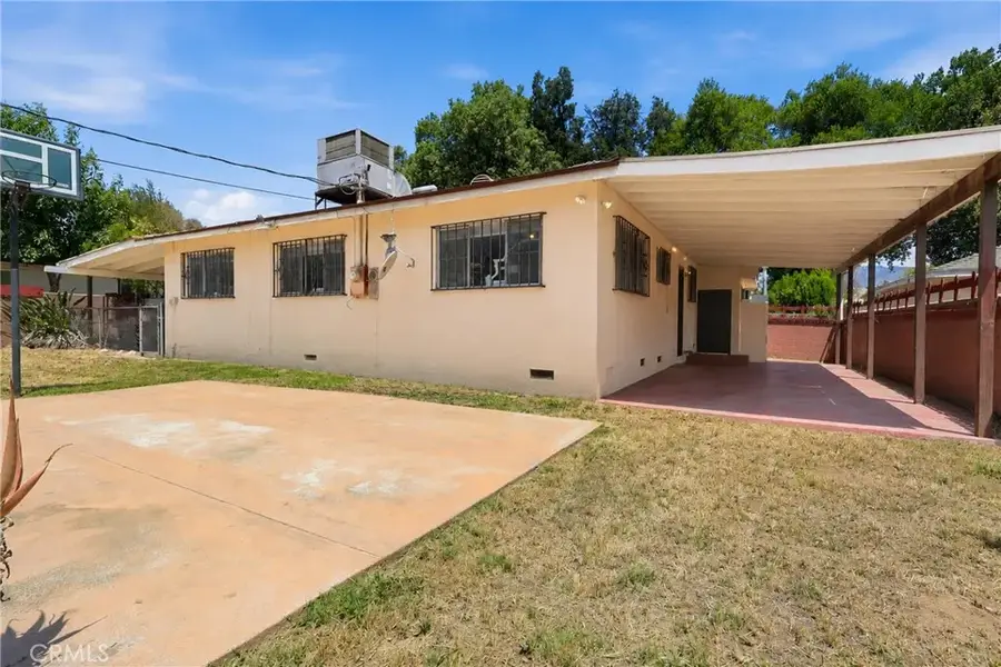 1569 W 16th Street, San Bernardino, CA 92411 - #3