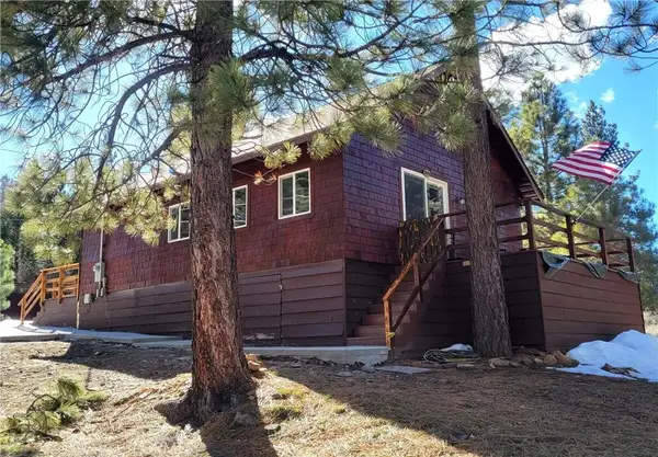 39961 Lakeview Drive, Big Bear Lake, CA 92315