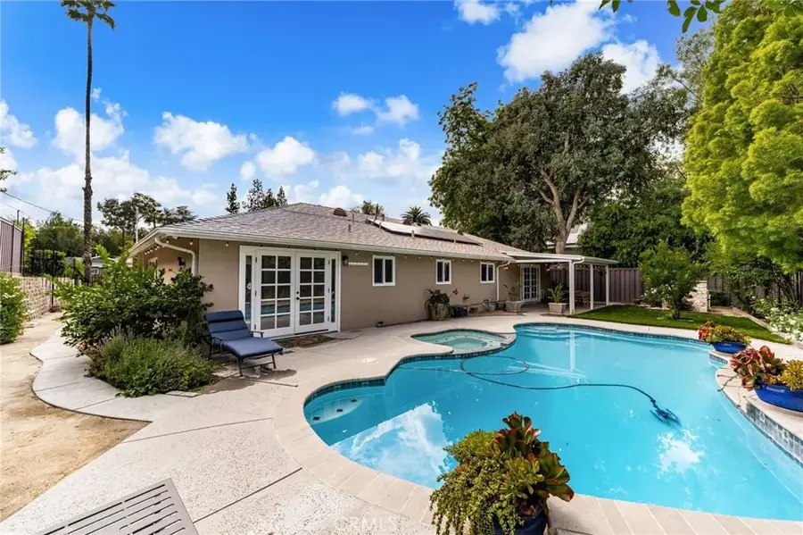 1317 S Center St, Redlands, CA 92373 - #2
