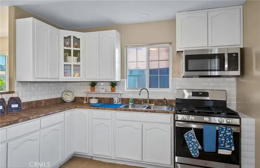 299 N 3rd St, Banning, CA 92220 - #3