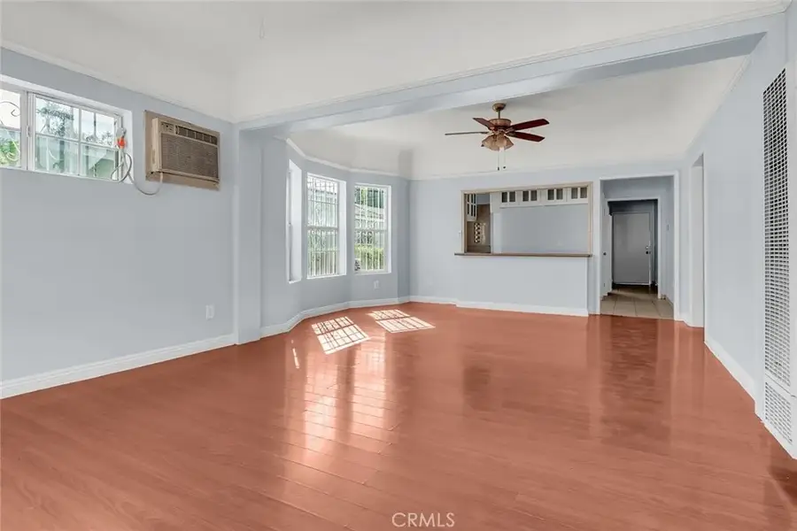 640 E 54th Street, Los Angeles, CA 90011 - #2
