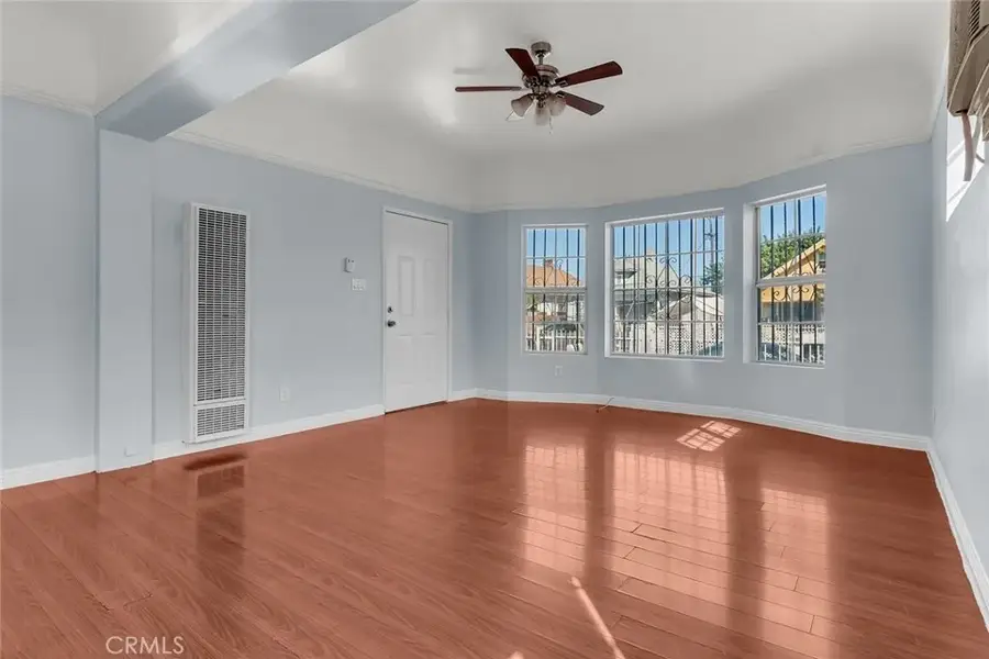 640 E 54th Street, Los Angeles, CA 90011 - #3