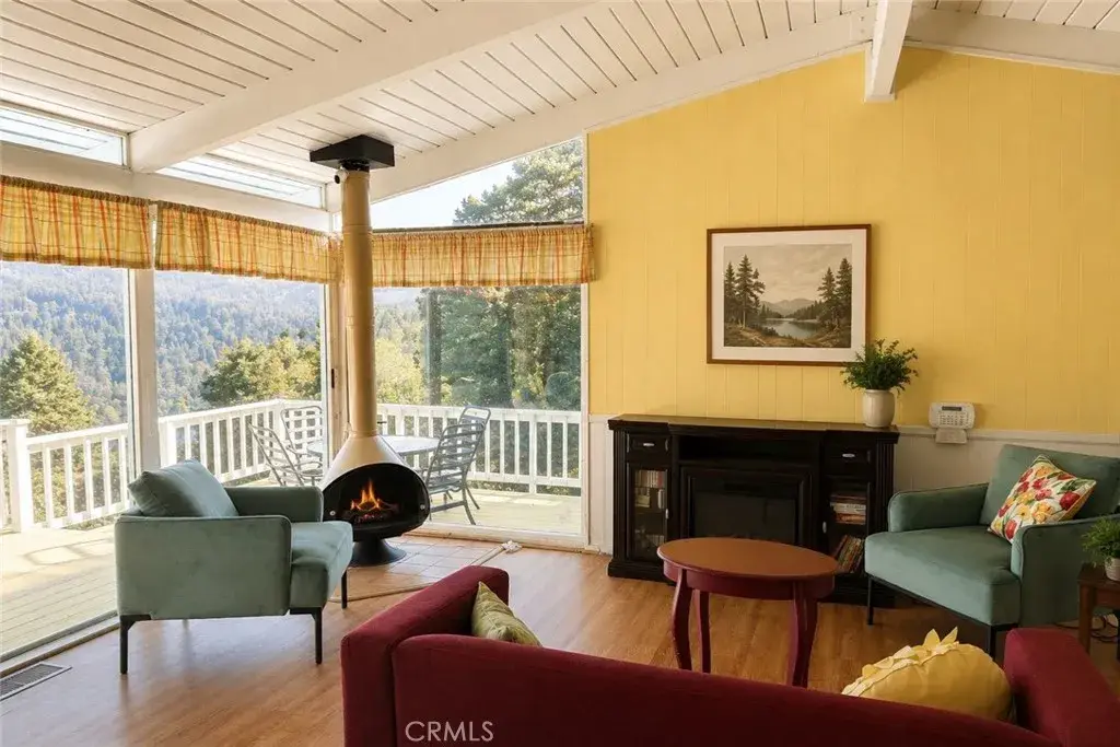 398 Darfo, Crestline, CA 92325 - #1