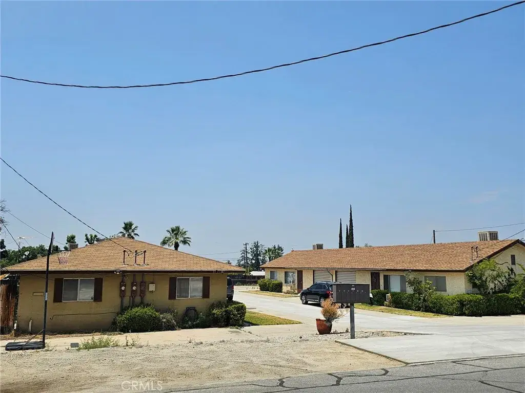 1381 Malachite, Mentone, CA 92359 - #1