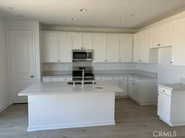 8834 Waltham, Hesperia, CA 92344 - #2