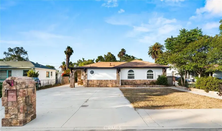 3869 Shamrock, Riverside, CA 92501 - #3