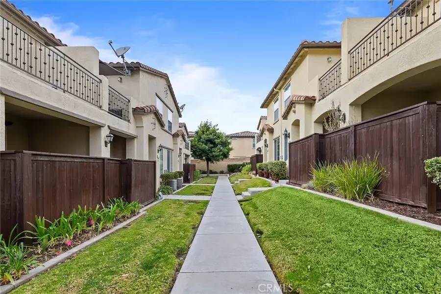 41945 Davenport Way #D, Murrieta, CA 92562 - #3