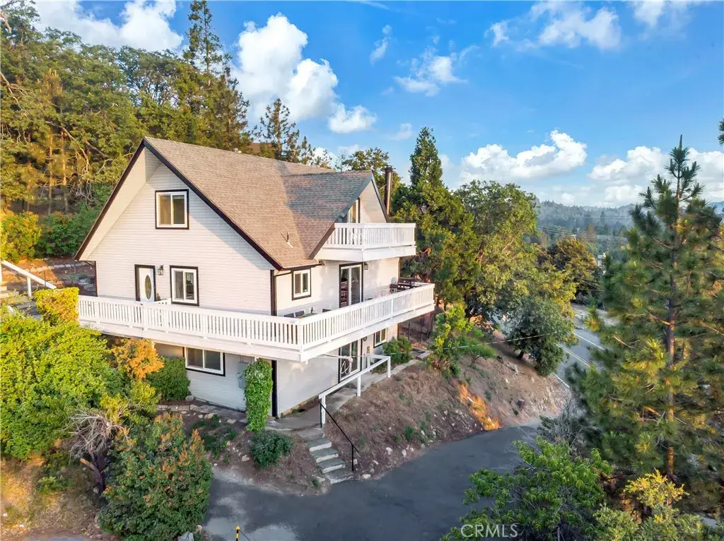 1243 Grass Valley, Lake Arrowhead, CA 92352 - #1